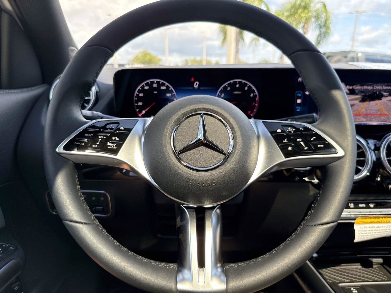 New 2026 Polar White Mercedes-Benz 250 SUV image 28