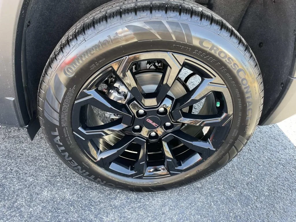 New 2027 Sterling Metallic GMC Elevation image 10