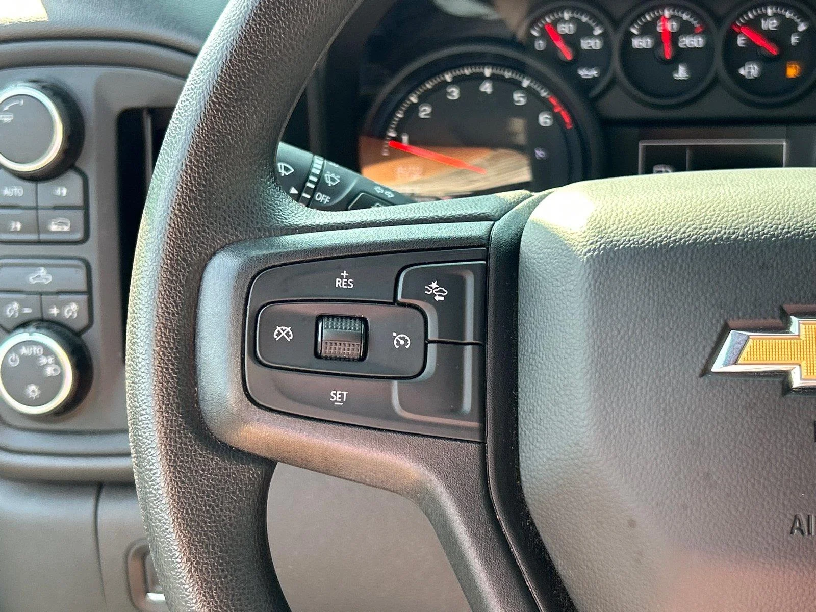 Used 2025 Sterling Gray Metallic Chevrolet Custom image 27