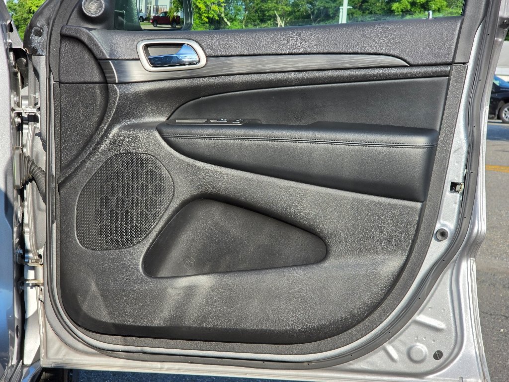 Used 2021 Billet Silver Metallic Clear Coat Jeep Laredo X image 25
