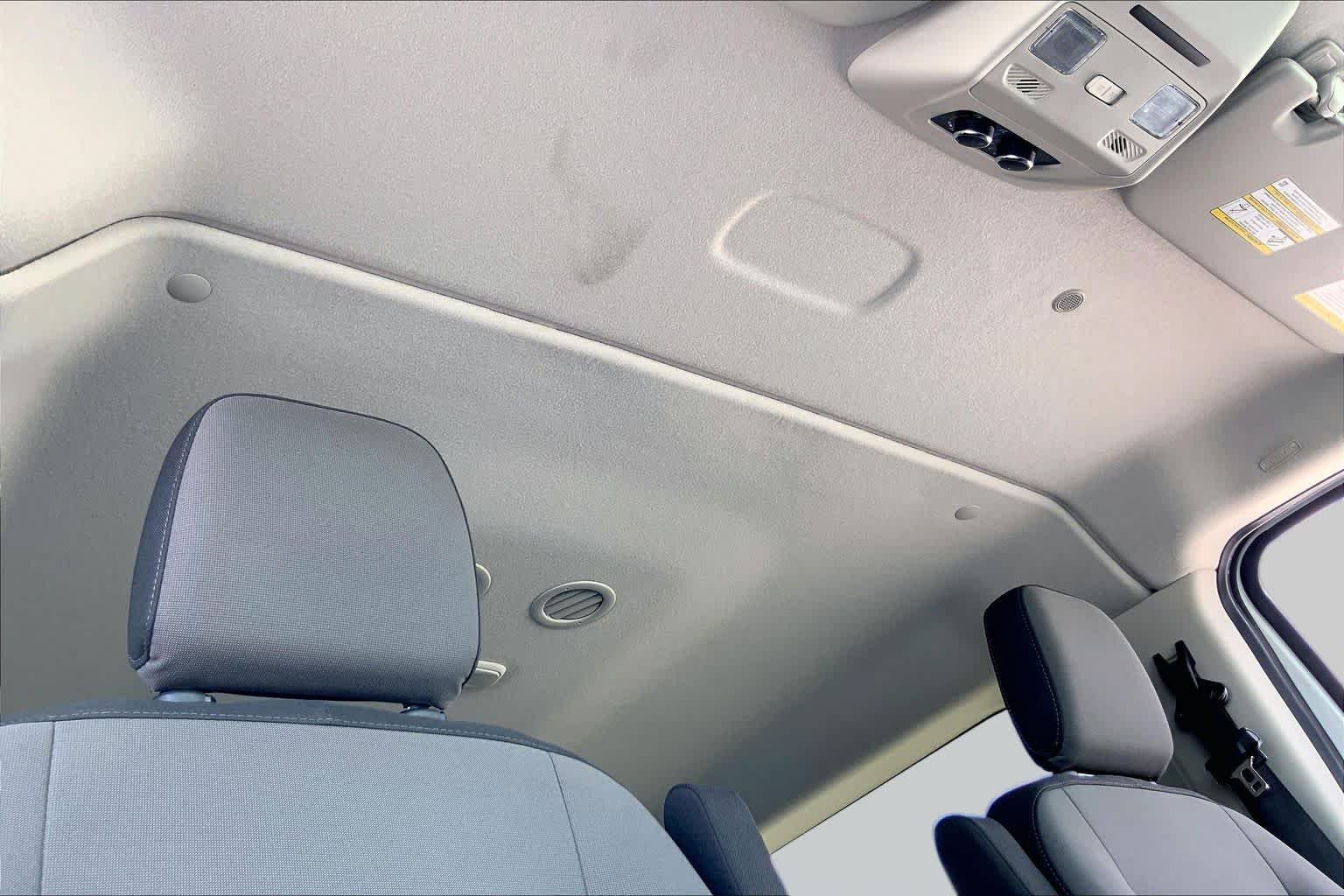 Used 2025 Oxford White Ford XLT image 14