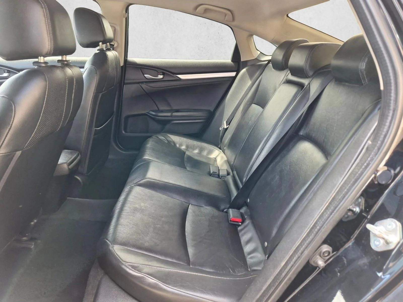 Used 2016 Black Honda EX-L image 19