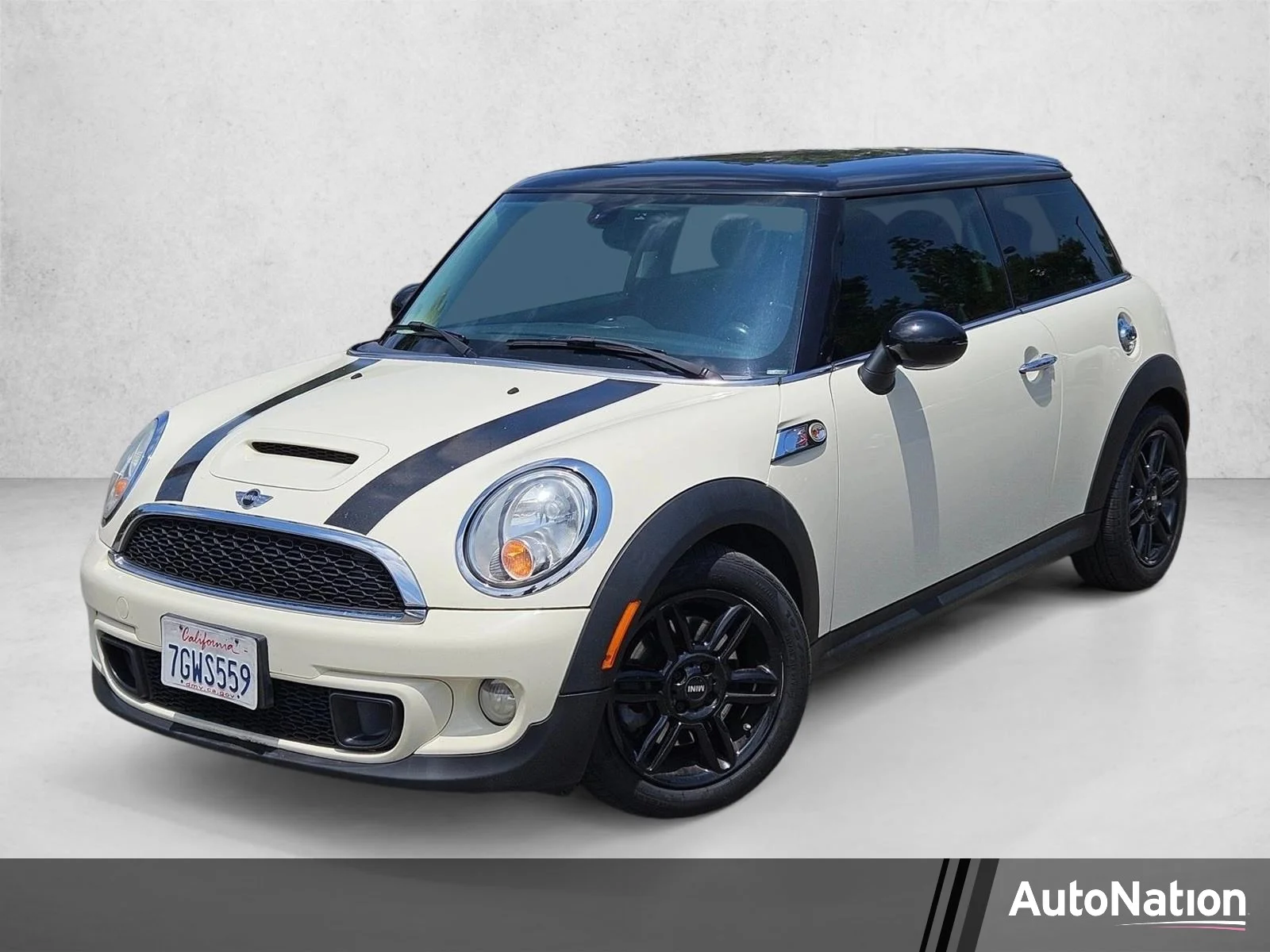 2013 MINI Cooper S's photo