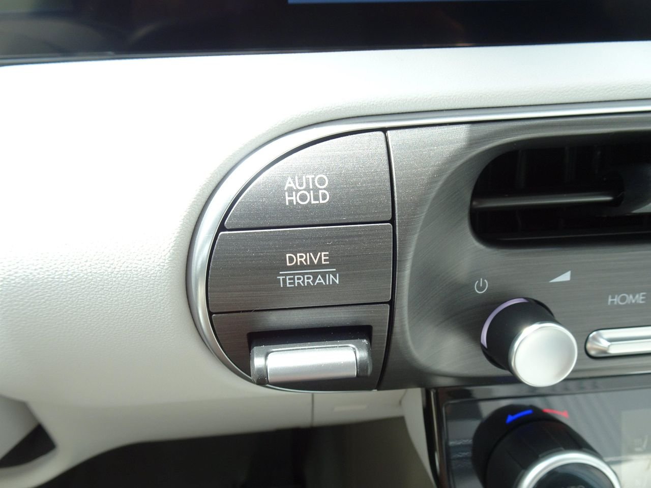New 2026 Gray Hyundai SEL Premium AWD image 20
