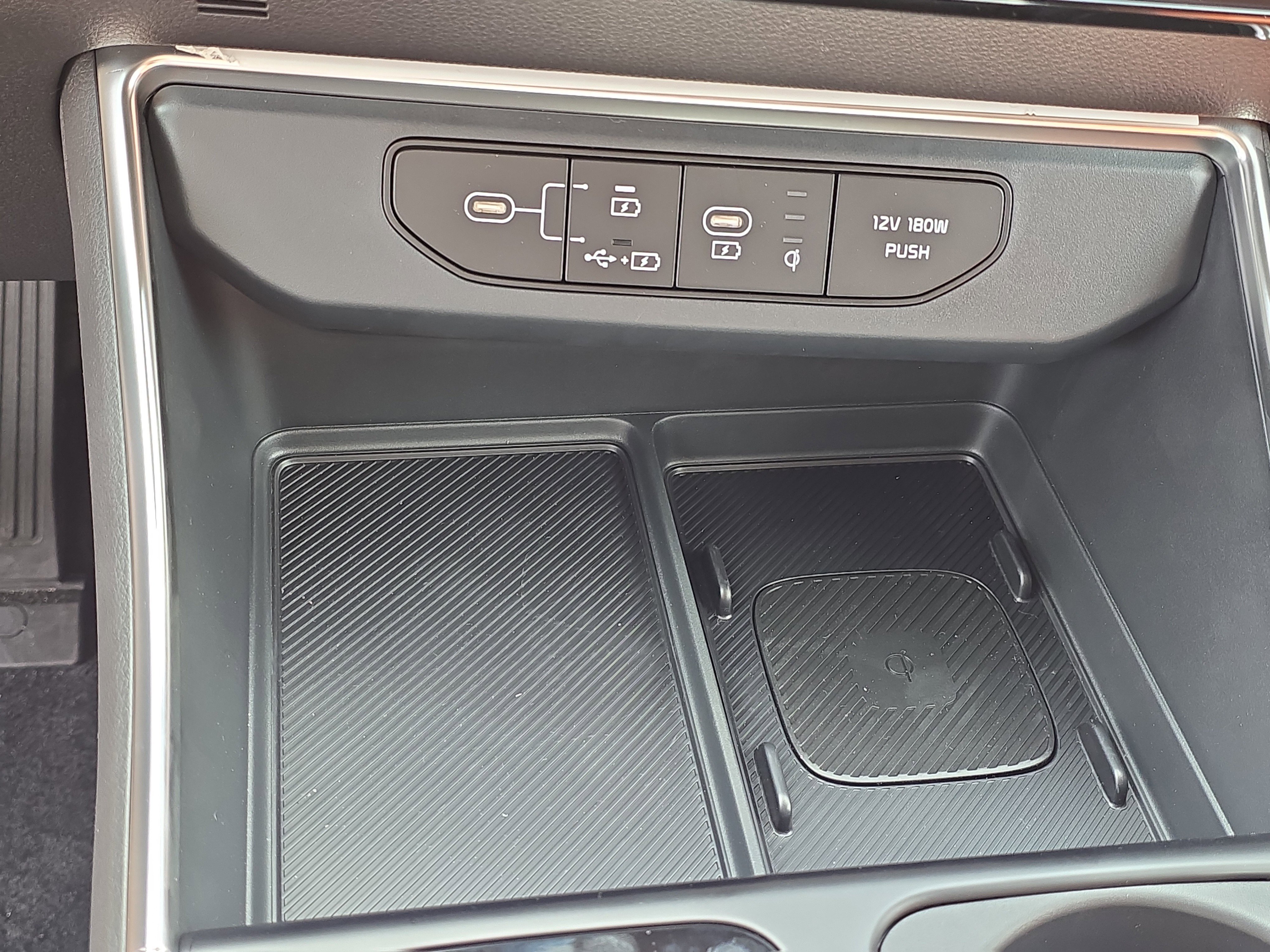 2026 Kia Carnival EX - Photo 30