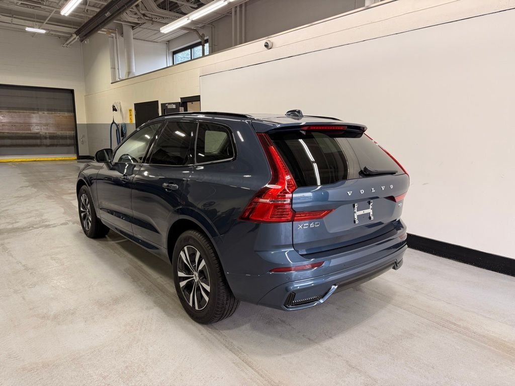 Used 2025 Volvo XC60 Core with VIN YV4M12RJ3S1050293 for sale in Golden Valley, Minnesota