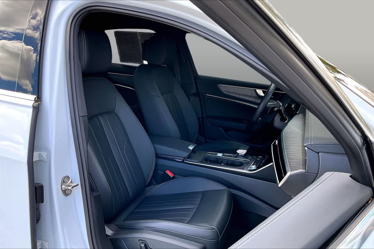 Used 2024 Arkona White Audi Premium image 9