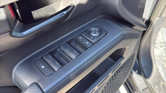 Used 2025 Underground Toyota SR5 image 17