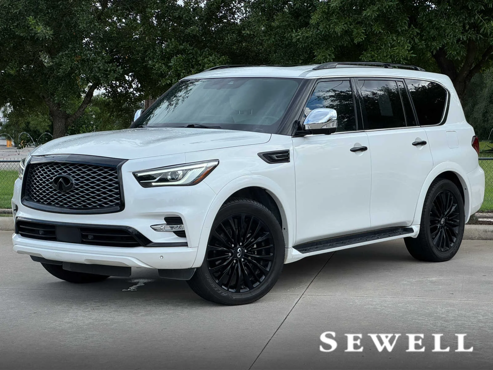 2023 INFINITI QX80 SENSORY
