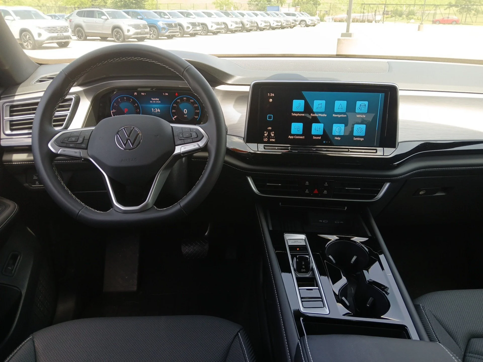 2026 Volkswagen Atlas Cross Sport SE w/Tech - Photo 7