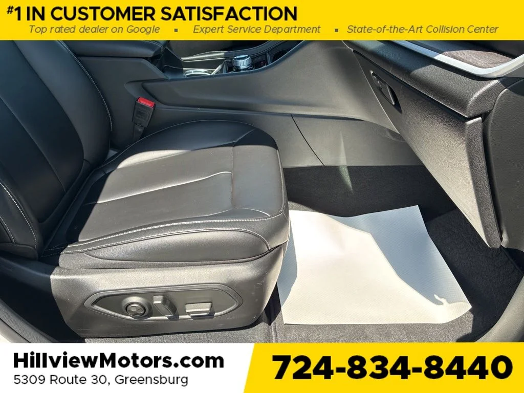 Used 2024 Bright White Clearcoat Jeep Limited image 26