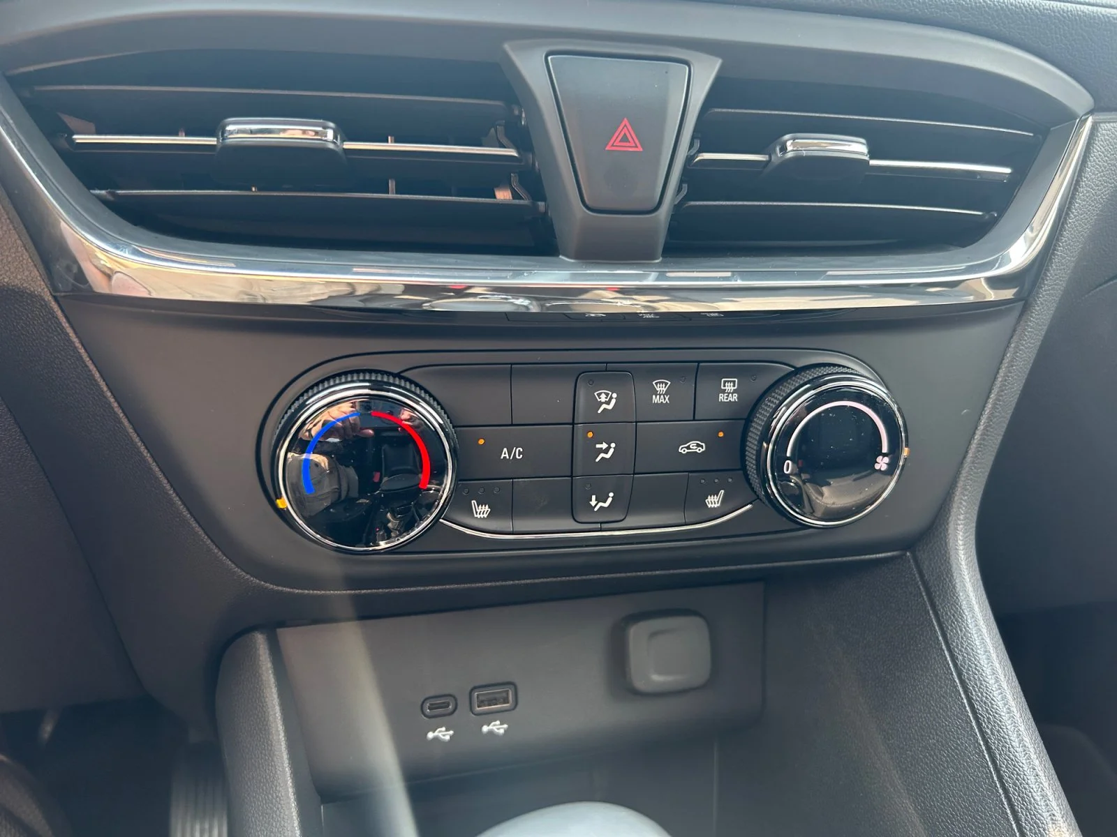 New 2026 Ocean Blue Metallic Buick Preferred AWD image 21