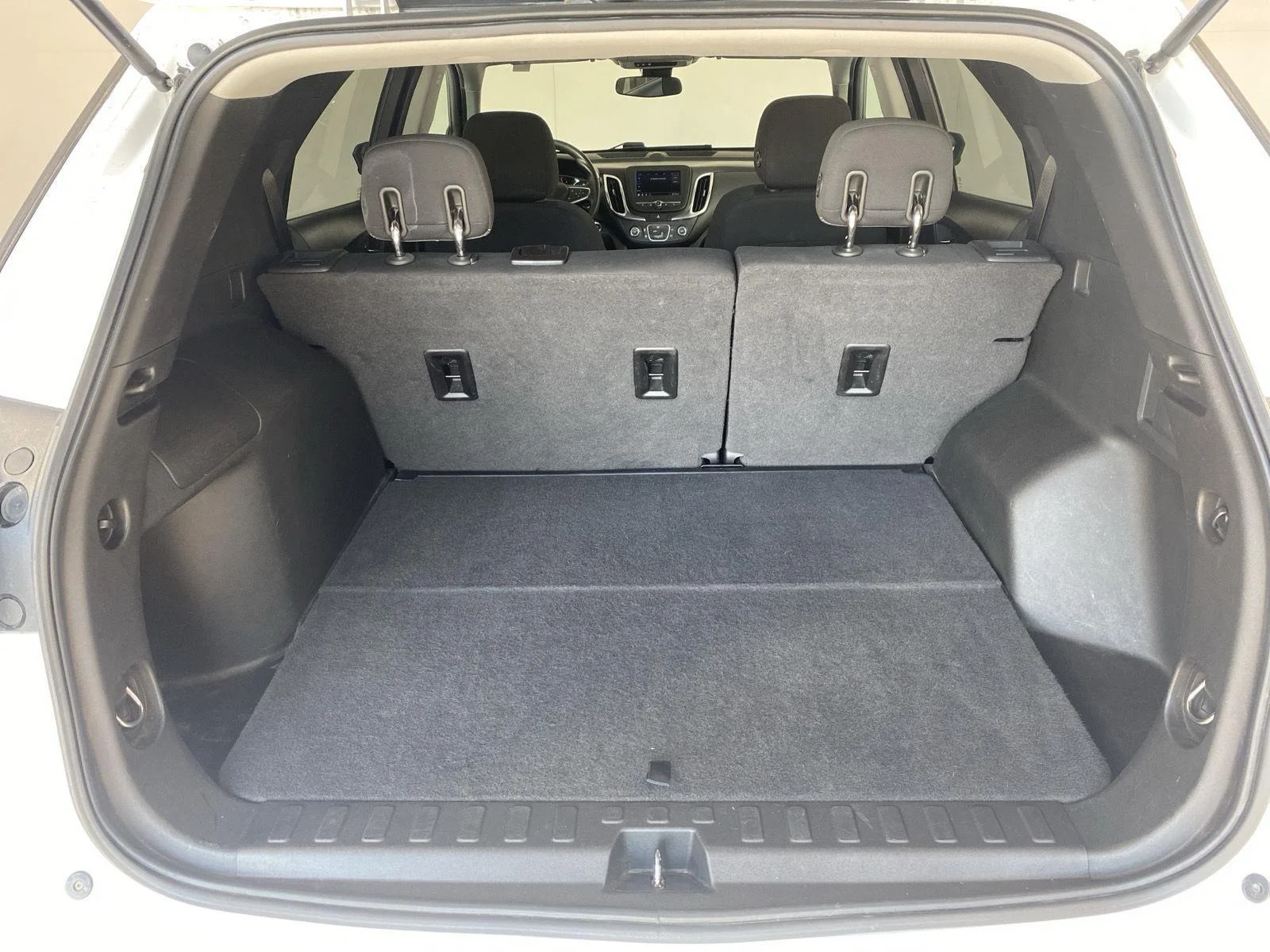 Used 2020 Summit White Chevrolet LT image 13