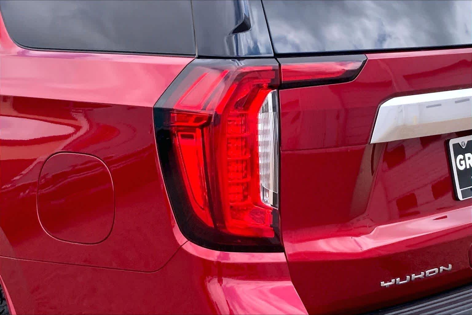 Used 2021 Cayenne Red Tintcoat GMC Denali image 29