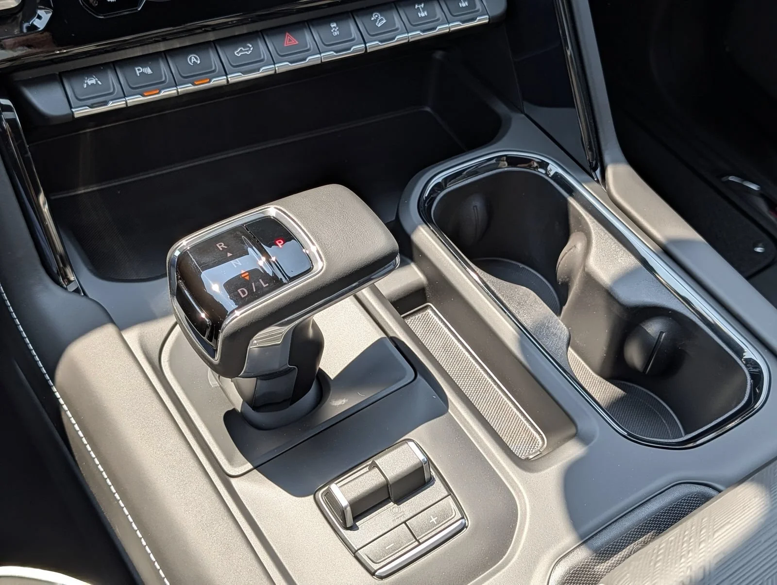 New 2026 Sterling Metallic GMC AT4X image 12