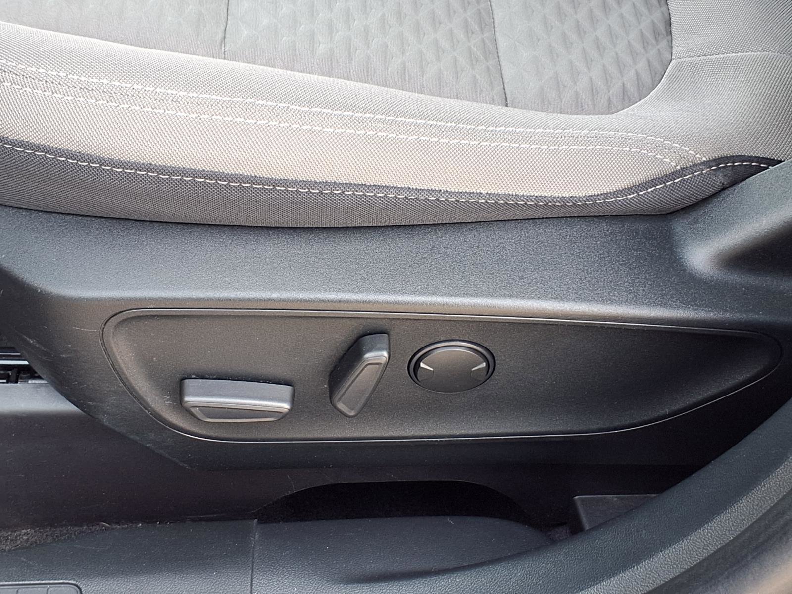 Certified Used 2021 Agate Black Metallic Ford SE image 4