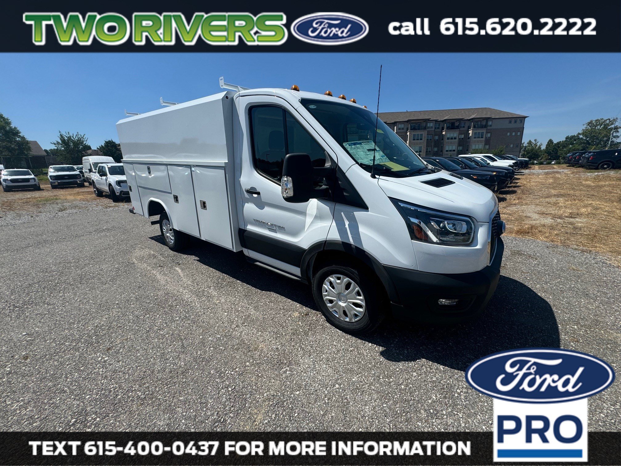 New 2025 Oxford White Ford Cutaway image 1