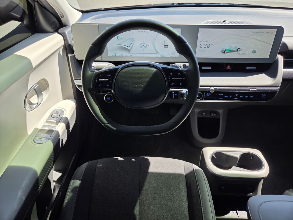 Used 2024 Black Hyundai SEL image 22