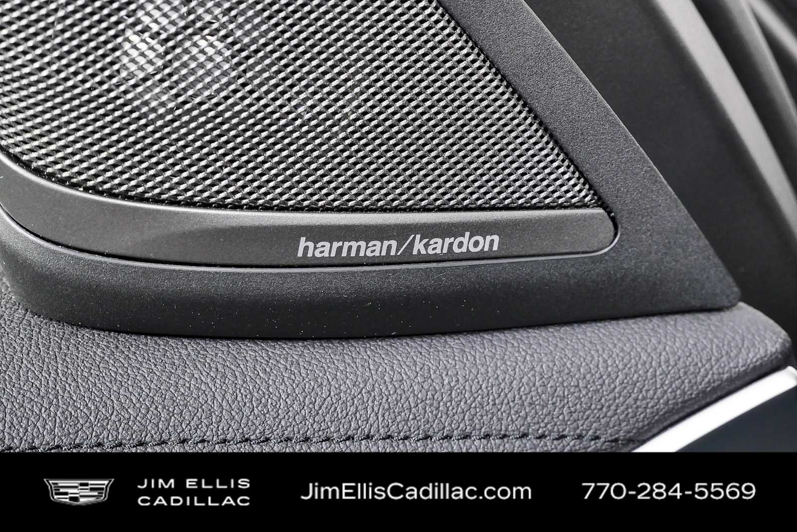 Used 2023 Black Sapphire Metallic BMW  image 7