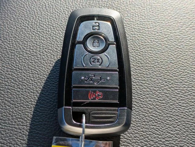 New 2026 Ruby Red Metallic Tinted Clearcoat Ford Lariat® image 29
