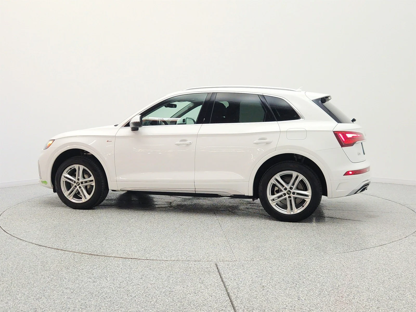 Used 2023 Ibis White Audi S line Premium Plus 55 TFSI e quattro image 8
