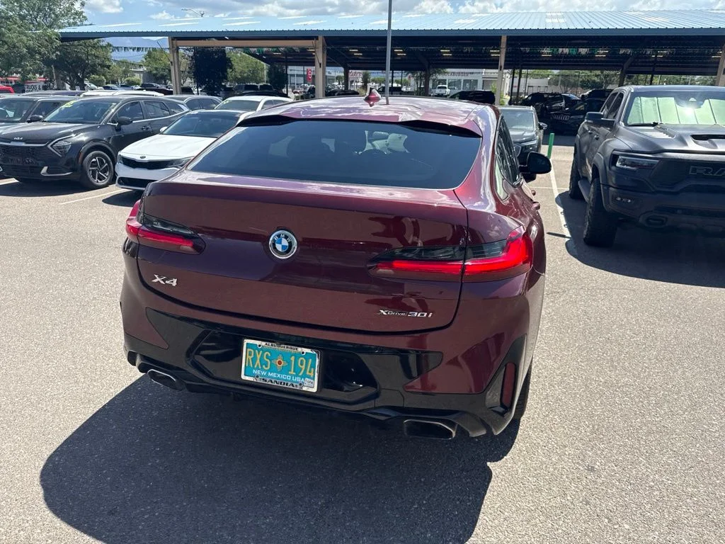 Used 2022 Red BMW xDrive30i image 15