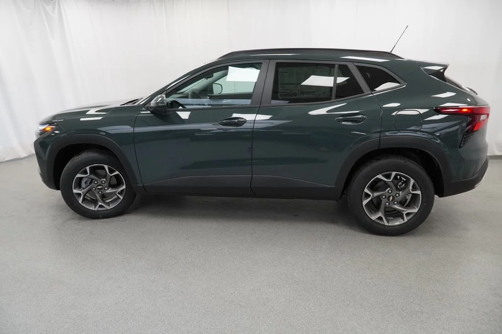 2026 Chevrolet Trax LT - Photo 38