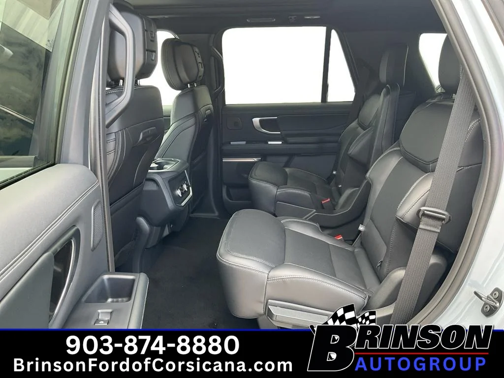 New 2027 Glacier Gray Metallic Tri-Coat Ford Platinum image 8