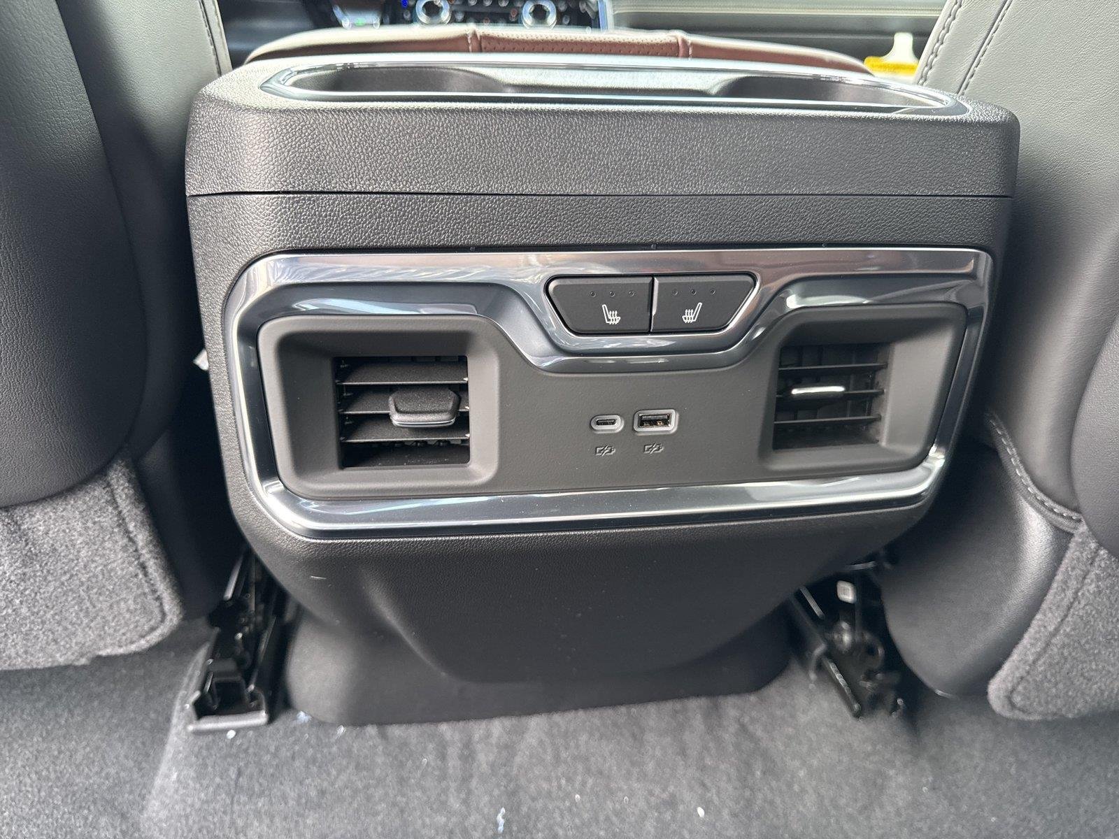 New 2026 Glacier White Tricoat GMC Denali Ultimate image 34