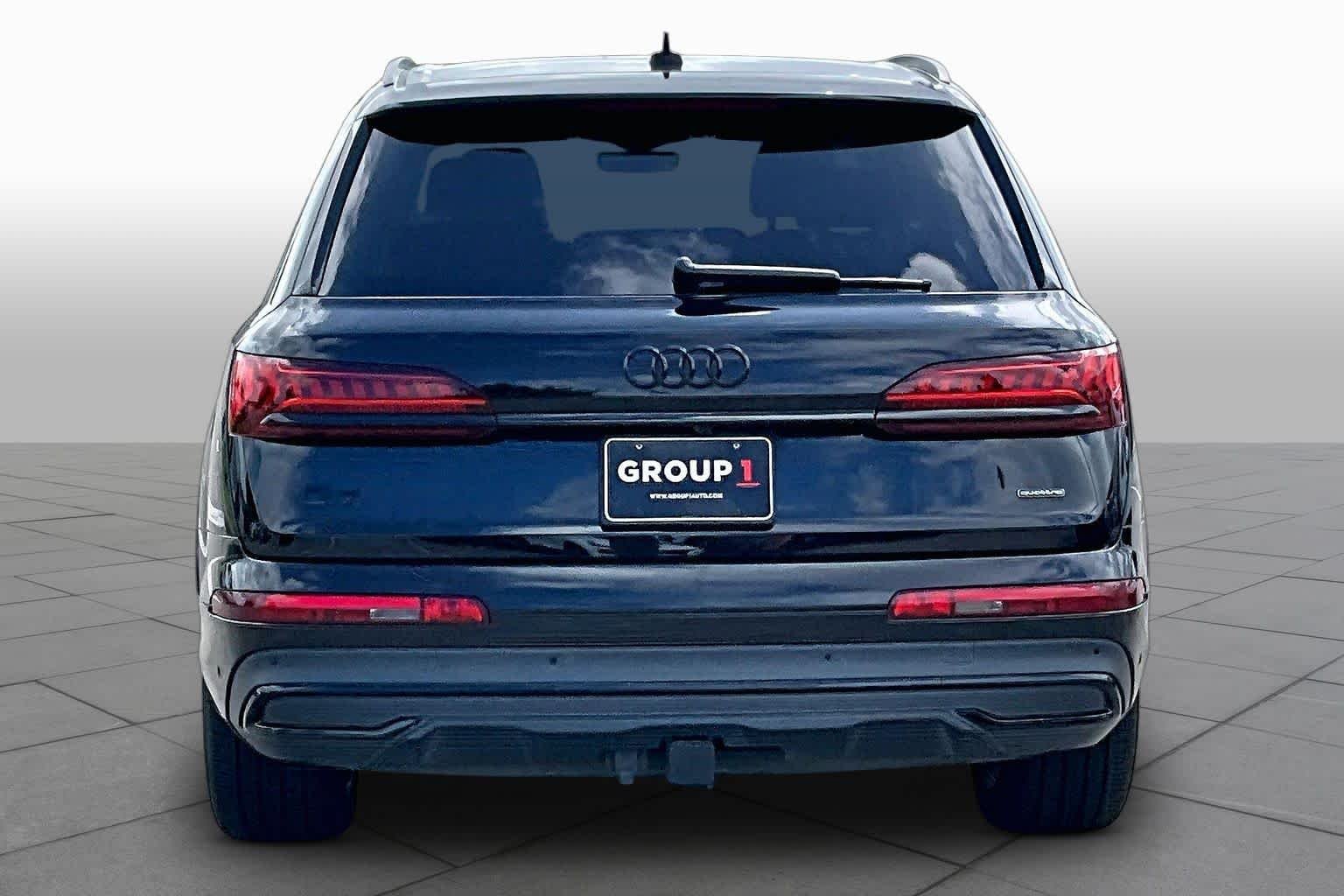 Used 2022 Mythos Black Metallic Audi Prestige image 5