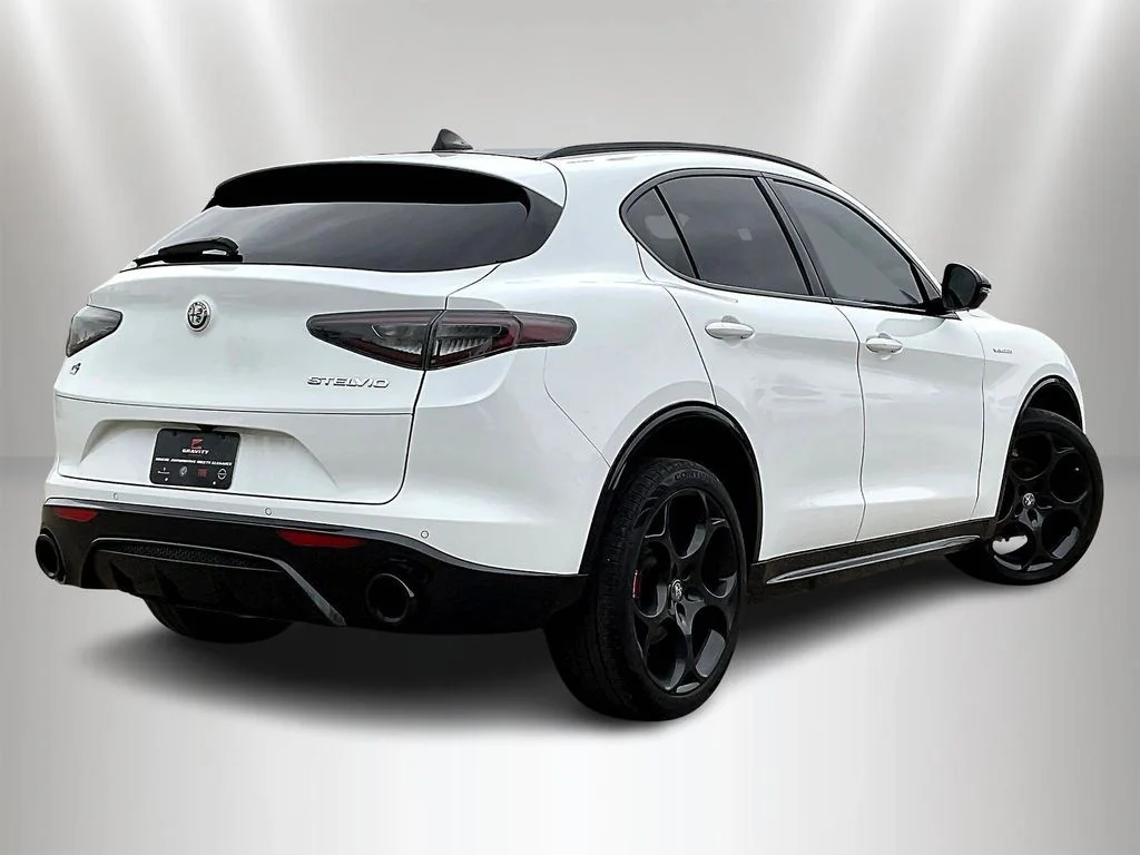 Used 2024 White Alfa Romeo Veloce image 6