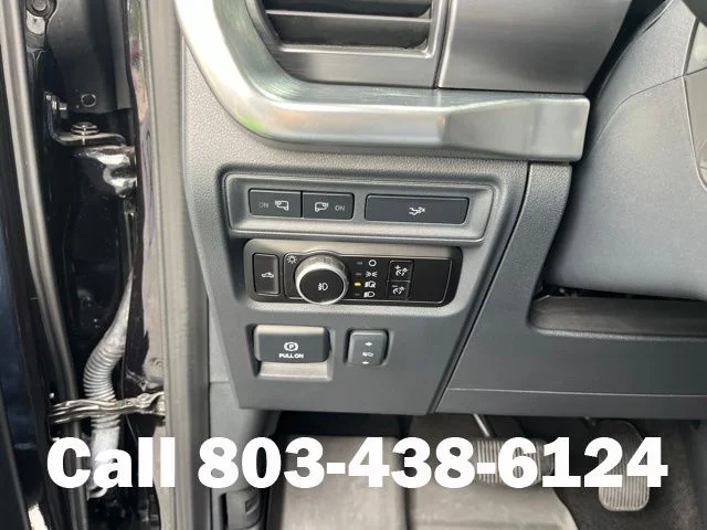 Used 2023 Black Ford Lariat image 35
