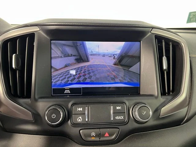 Used 2024  GMC AT4 image 22