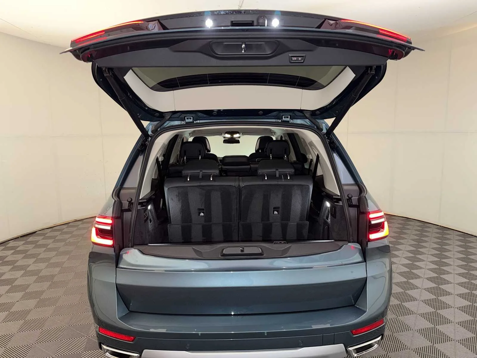 2026 BMW X7 40i - Photo 23