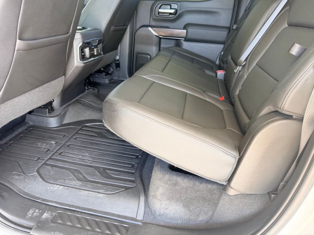 Used 2019 White GMC SLT image 31