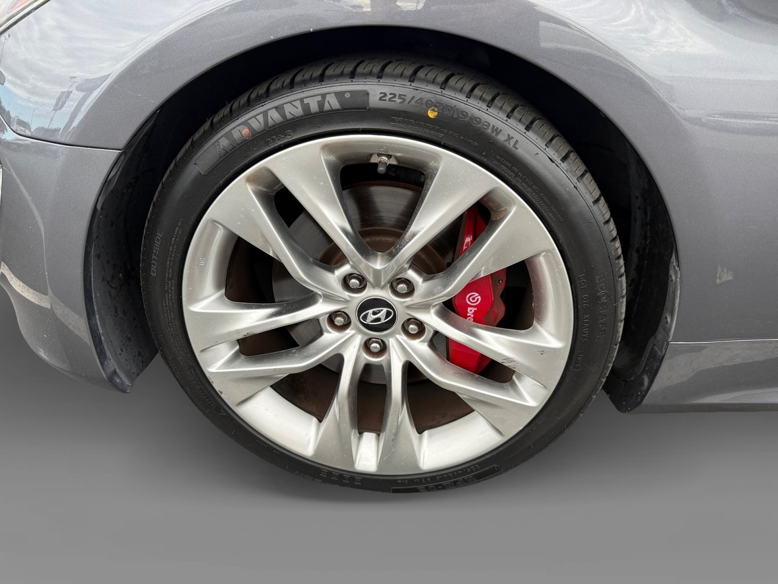 Used 2016 Empire State Gray Hyundai 3.8 Ultimate image 9