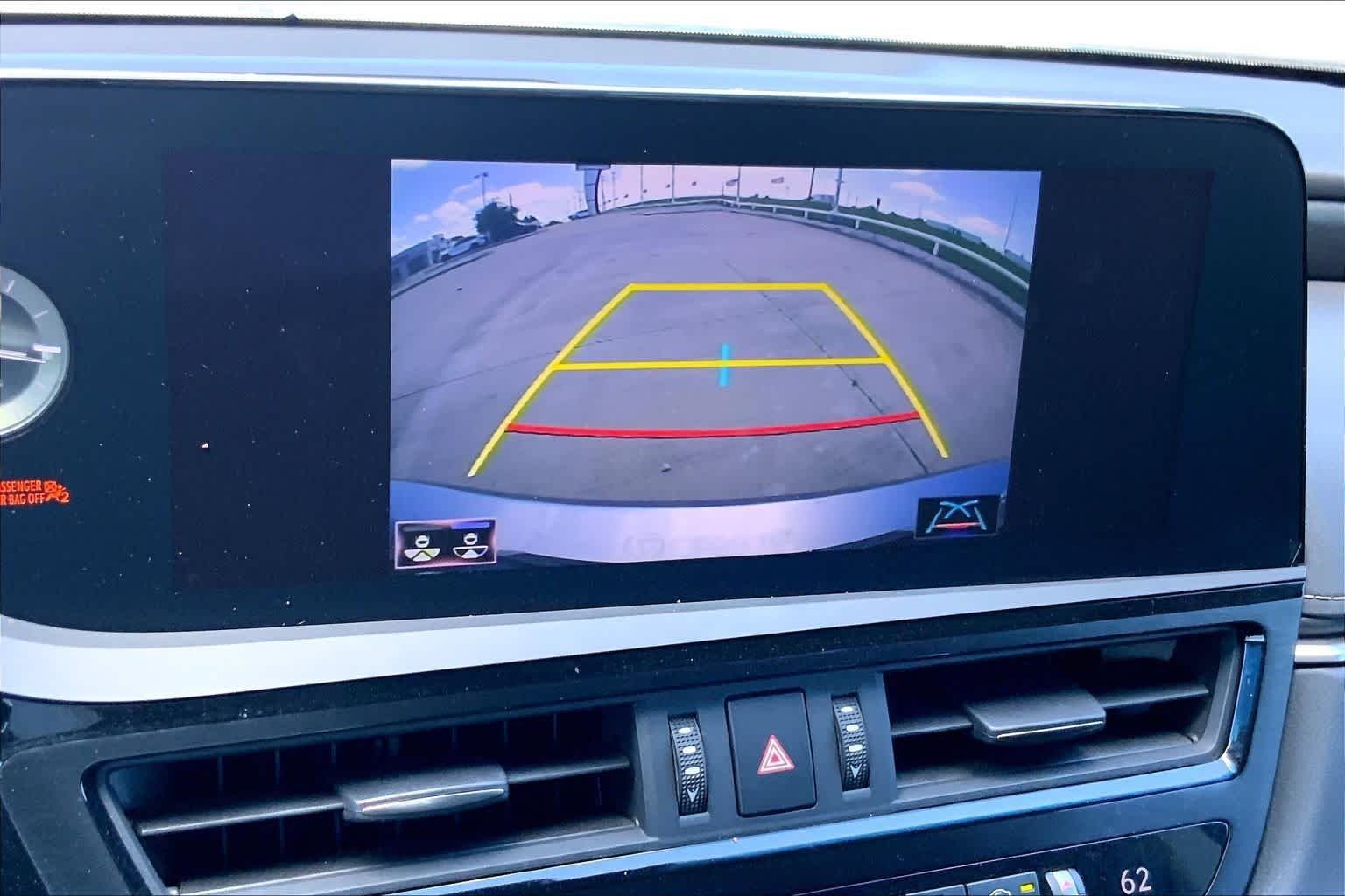 Used 2022 Iridium Lexus  image 28