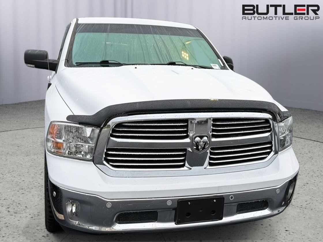 Used 2019  Ram SLT Crew Cab SWB 2WD image 5
