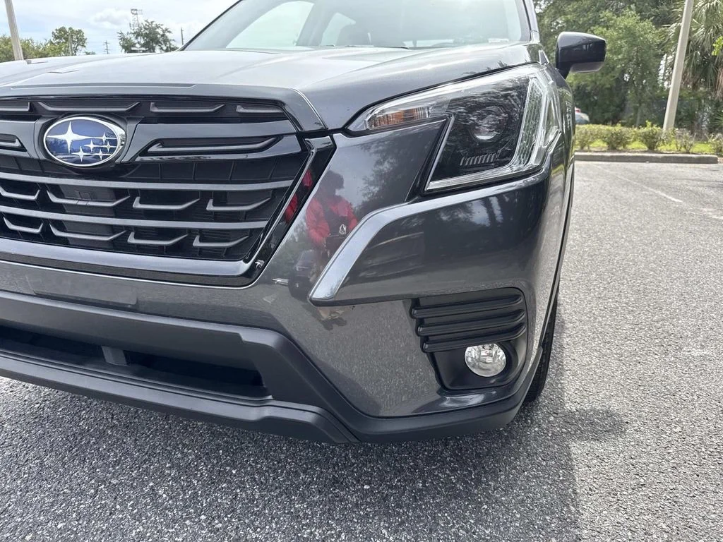 Certified Used 2023 Gray Subaru Premium image 9