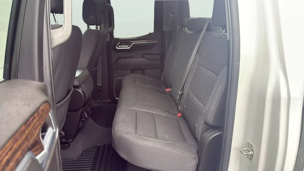 Used 2023 Summit White GMC Elevation image 34