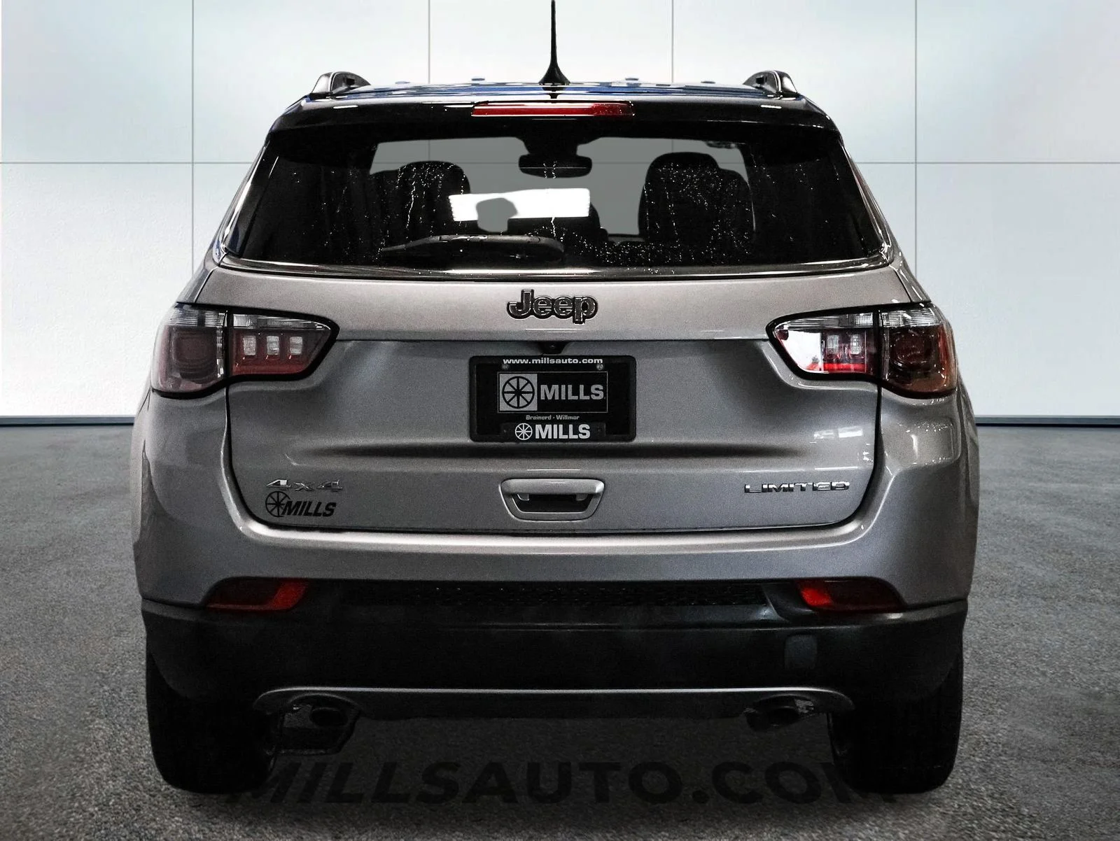 Certified Used 2023 Silver Jeep Limited image 6