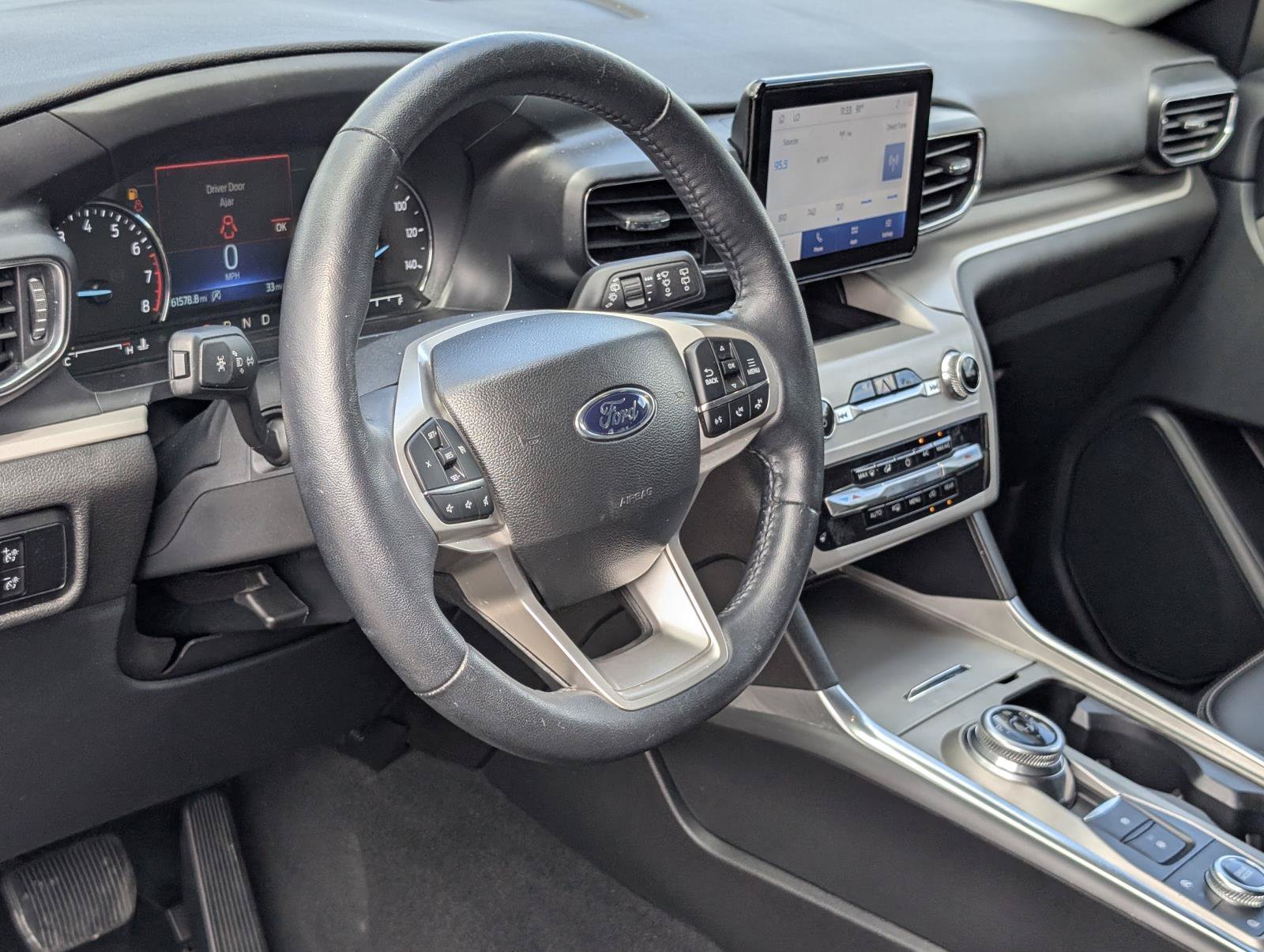 2023 Ford Explorer XLT - Photo 14