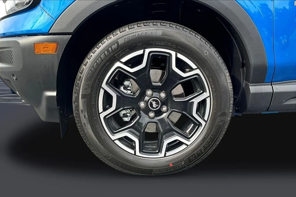 New 2026 Velocity Blue Metallic Ford Outer Banks® image 13