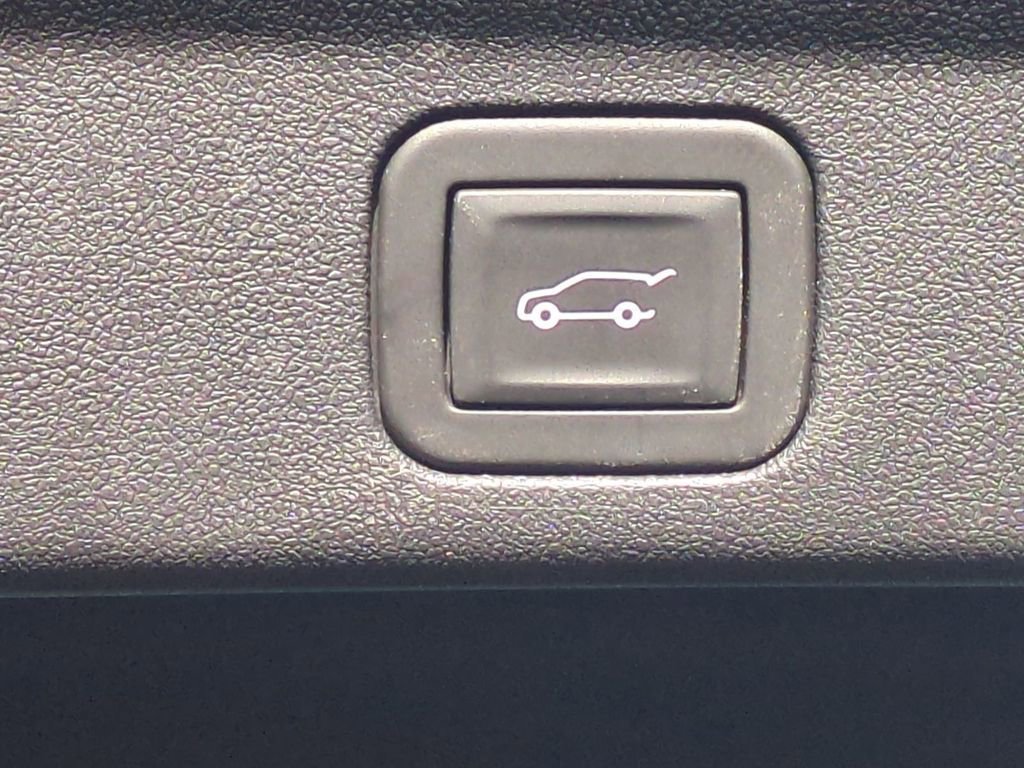 2025 Cadillac Escalade IQ Sport 2 - Photo 33