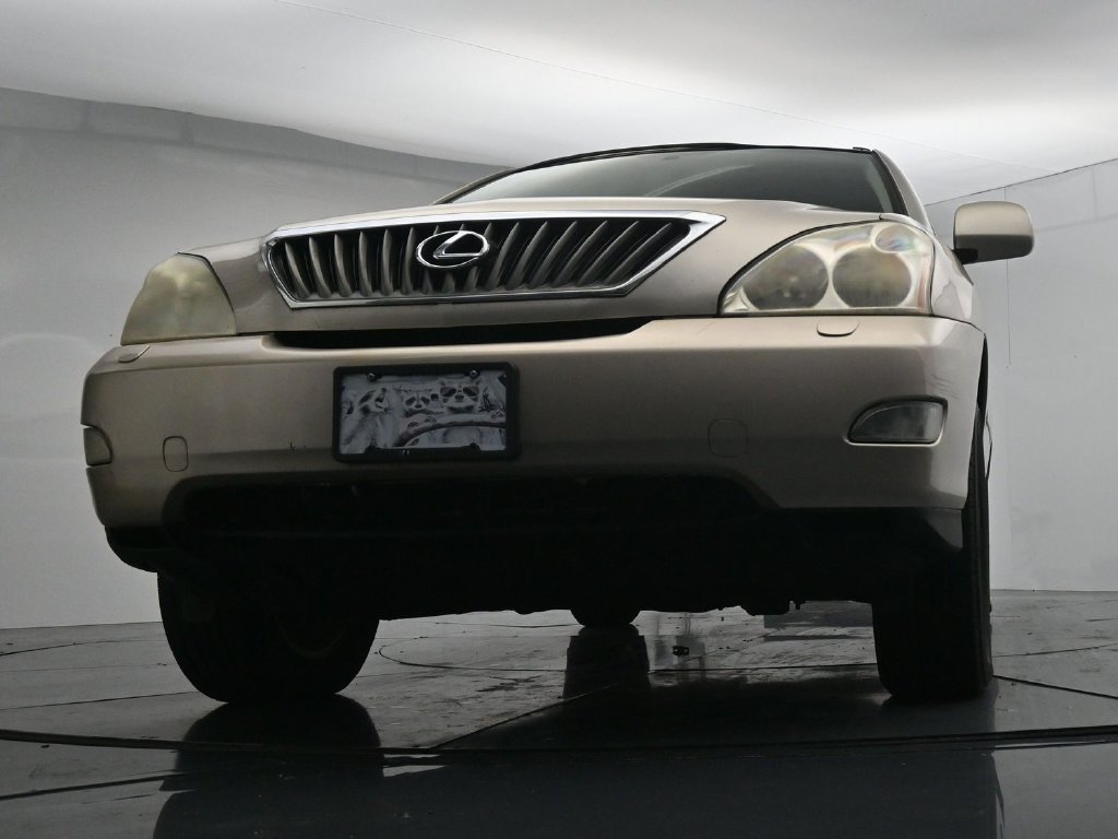 Used 2008  Lexus 350 image 19