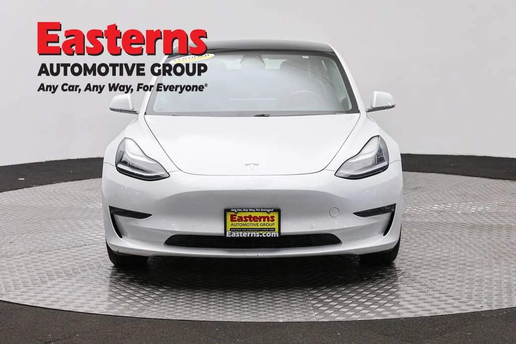 Used 2020 White Tesla Long Range image 2