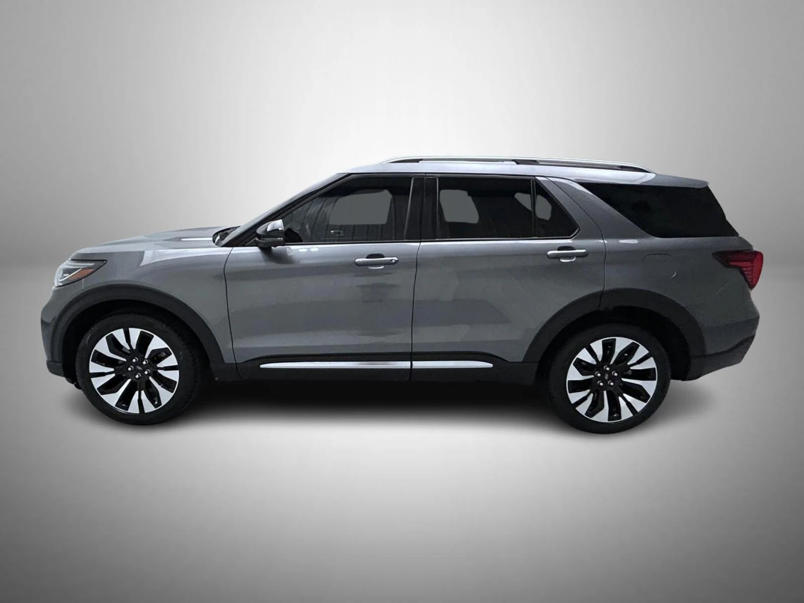 Used 2025 Gray Ford Platinum image 8