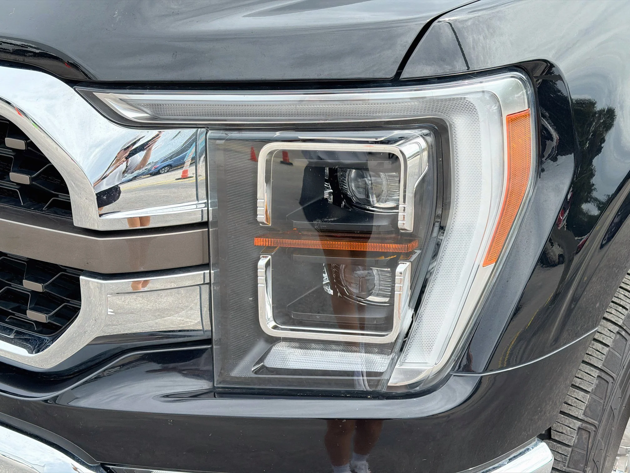 Used 2021 Agate Black Metallic Ford King Ranch image 9