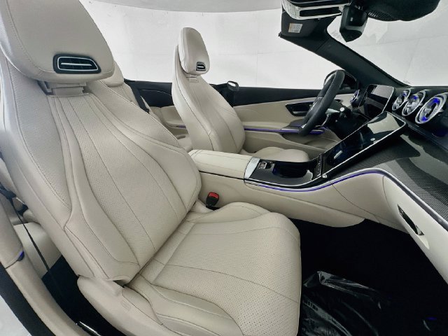 New 2027 Polar White Mercedes-Benz CLE 300 image 28