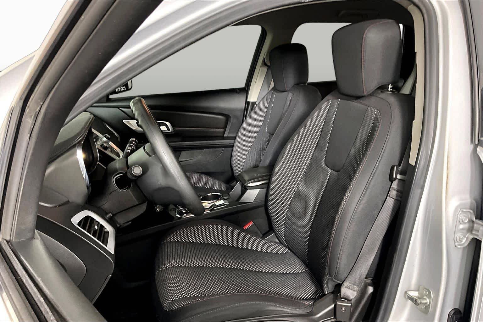 Used 2016 Quicksilver Metallic GMC SLE image 8